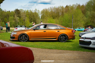 JustDeep - Tief im Hof